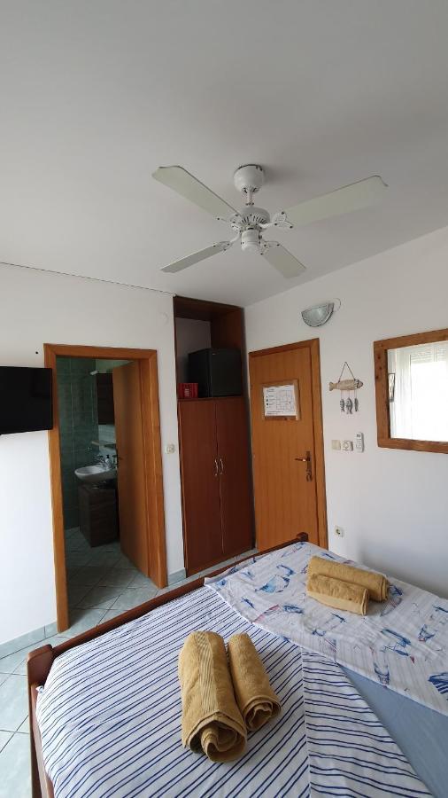 Apartments Ok Lopar Exterior photo